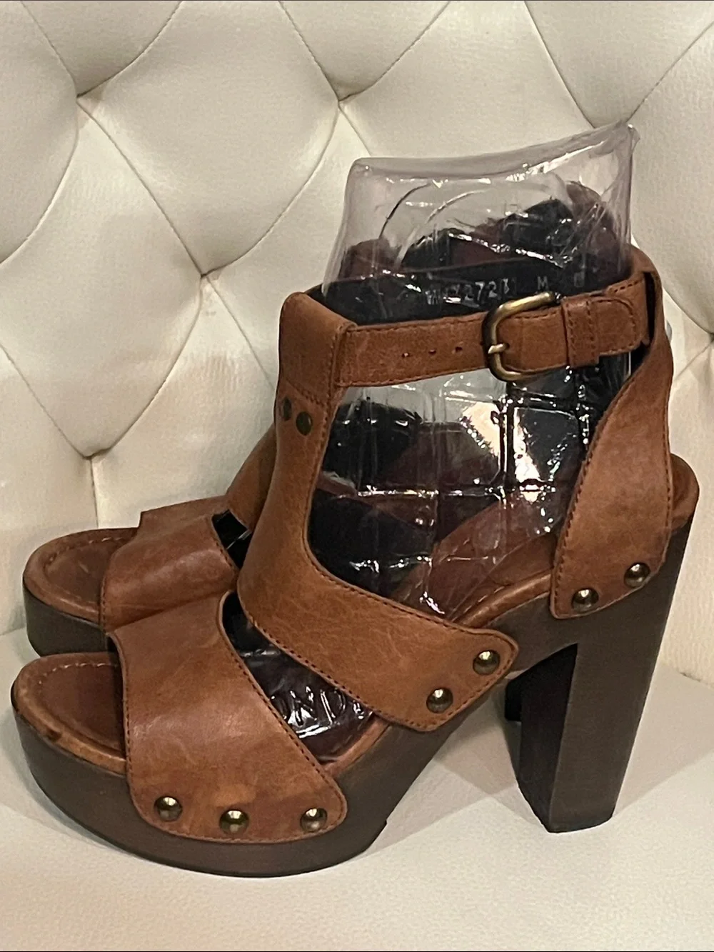 Stuart Weitzman Brown Leather Platform Block Heel Sandals Size 8 Eye Catching